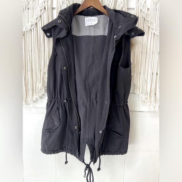 Velvet by Graham & Spencer Odela Hooded Vest - Picture 2 of 8